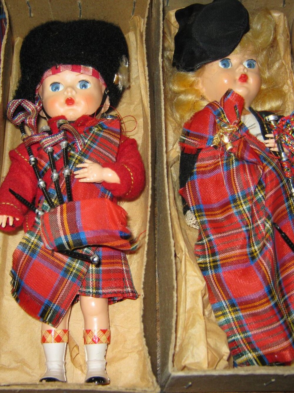 Vintage 1960' GINNY Doll - Authentic Tartan Royal Stewart - Lass & Lad - 8" Doll